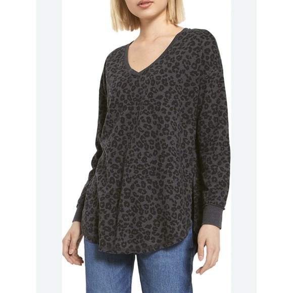 Z Supply Sweaters - Z Supply V-Neck Weekender Top Black Gray Leopard Print Comfy Sweater Size Large